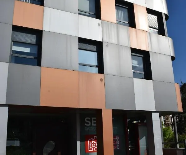 La De La Losa Апартаменты Овьедо